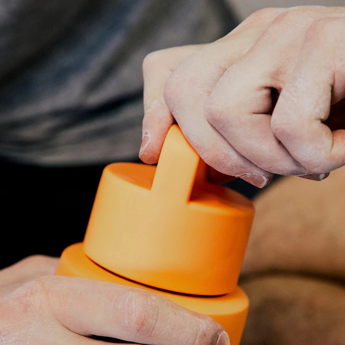 Frank Green Ceramic Reusable Bottle (Grip Finish) with Grip Lid - 34oz / 1,000ml