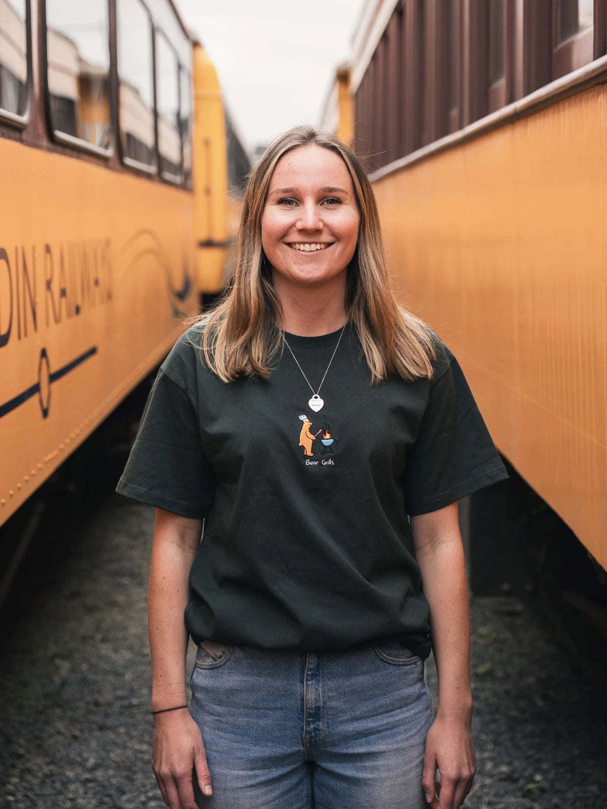 BEAR GRILLS - DARK PINE (ORGANIC HEMP)